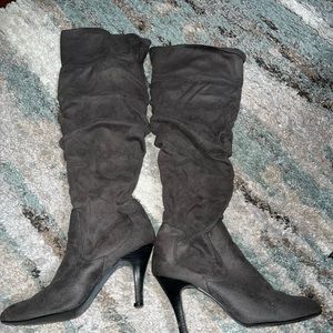 Grey boots